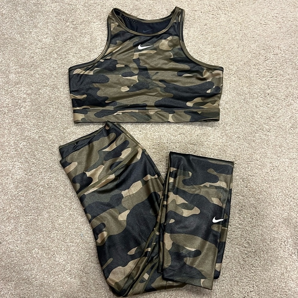 Nike Camo Legging and sports bra set